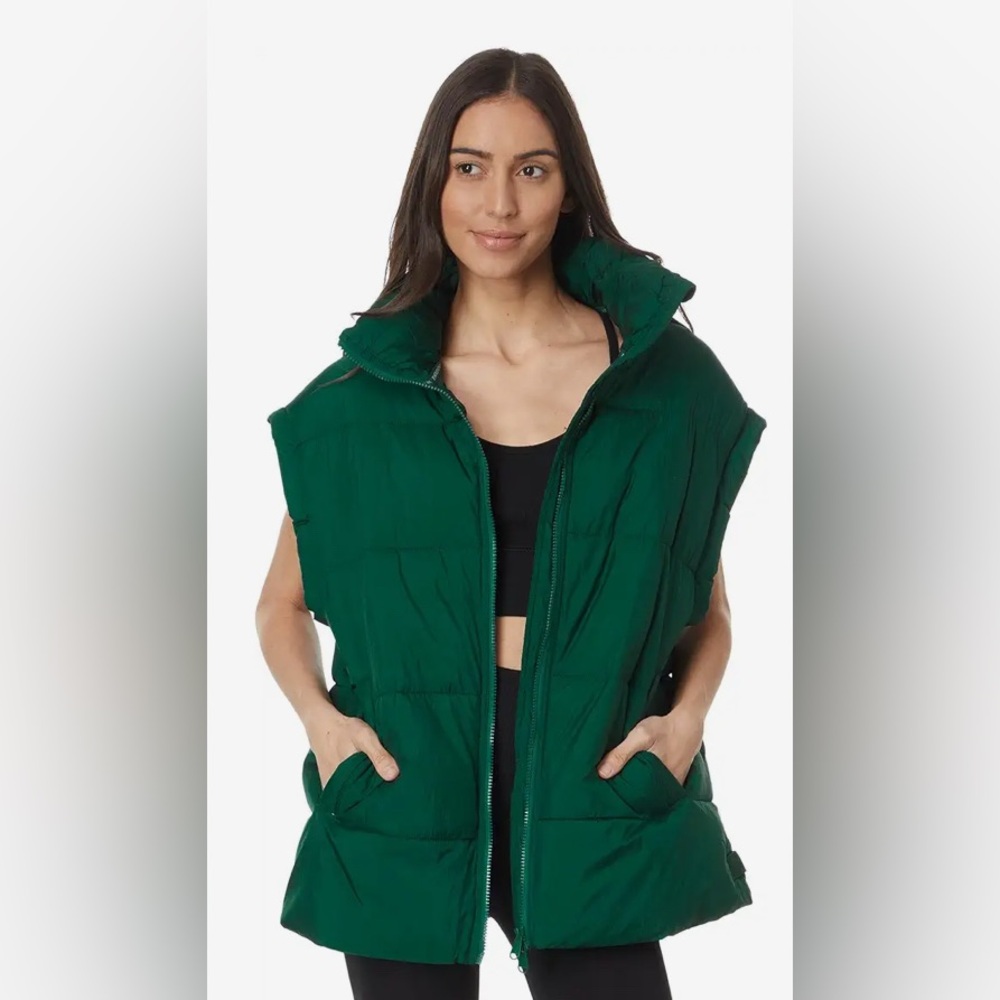 Free People FP Movement In A Bubble oversized puffer vest NEW - Picture 8 of 13
